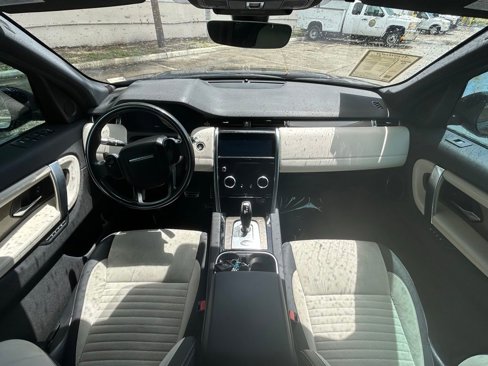 Used 2020 Land Rover Discovery Sport SE R-Dynamic image 11