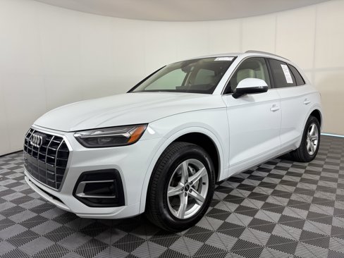 Used 2024 Audi Q5 2.0T Premium w/ Convenience Package image 7