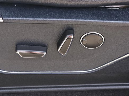 Used 2021 Ford F150 Lariat image 28