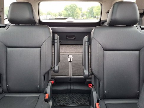 Used 2019 Volkswagen Atlas SEL R-Line image 36