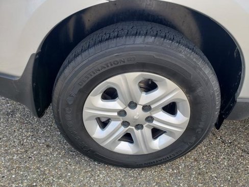 Used 2017 Chevrolet Traverse LS image 28