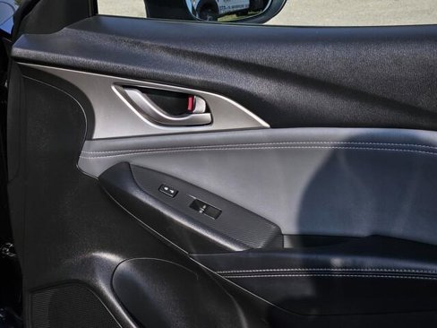 Used 2019 MAZDA CX-3 Touring w/ Touring I-ACTIVSENSE Package image 14