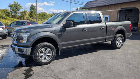 Used 2016 Ford F150 XLT w/ Trailer Tow Package image 4