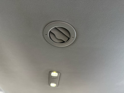 Used 2018 Chevrolet Tahoe LT image 37