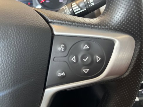 Used 2024 GMC Terrain SLE image 16