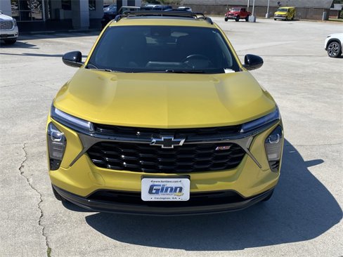 Used 2024 Chevrolet Trax RS w/ Sunroof Package image 9