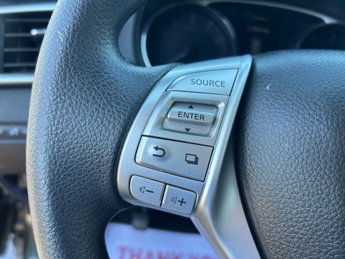 Used 2015 Nissan Rogue SV w/ SV Premium Package image 27