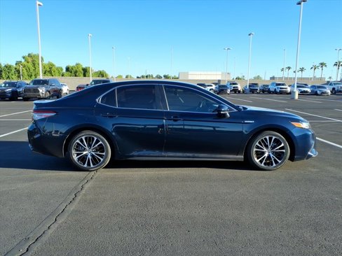 Certified 2019 Toyota Camry SE image 7