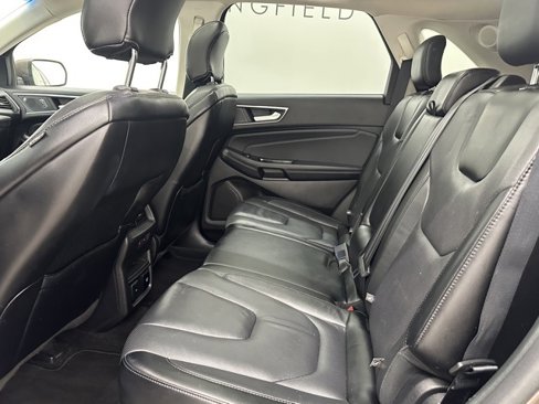 Used 2019 Ford Edge Titanium w/ Equipment Group 301A image 18