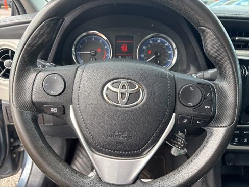 Used 2017 Toyota Corolla L image 22