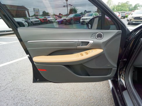 Used 2020 Hyundai Sonata Limited image 15