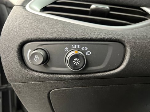 Used 2024 Chevrolet Malibu LT image 35