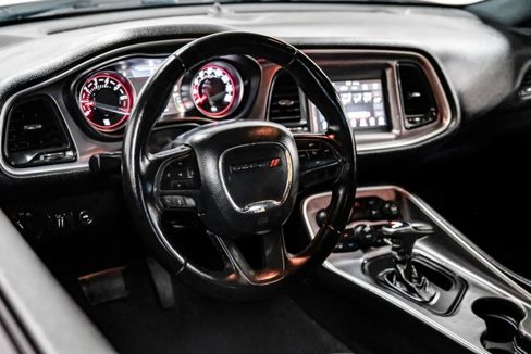 Used 2019 Dodge Challenger SXT image 11