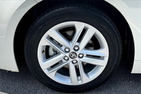 Used 2019 Toyota Corolla SE image 29