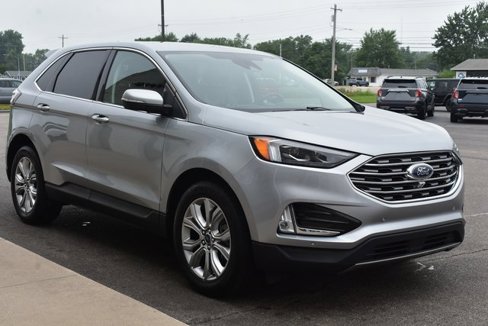 Used 2022 Ford Edge Titanium w/ Equipment Group 301A image 7