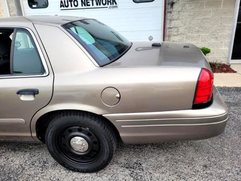 Used 2007 Ford Crown Victoria Police Interceptor image 8