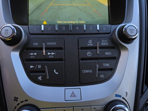Used 2017 Chevrolet Equinox LS image 17