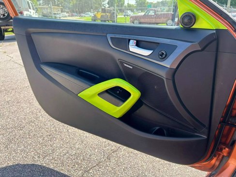 Used 2015 Hyundai Veloster Turbo image 26