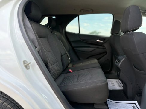 Used 2019 Chevrolet Equinox LT image 12