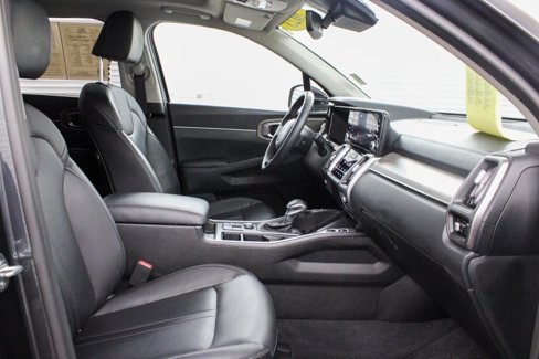 Used 2023 Kia Sorento EX w/ Panoramic Sunroof Package image 34