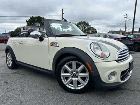 Used 2011 MINI Cooper Convertible w/ Premium Pkg image 2