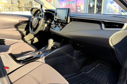 Used 2022 Toyota Corolla LE image 14