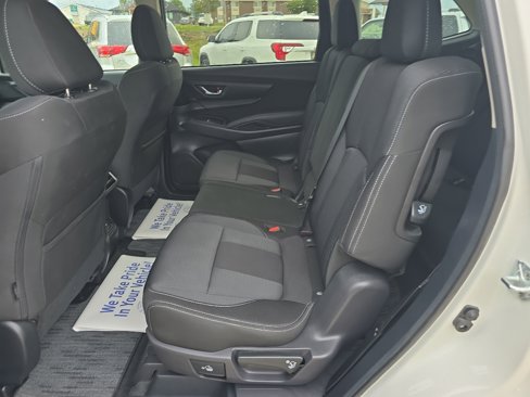 Used 2023 Subaru Ascent Premium w/ Convenience Package image 14