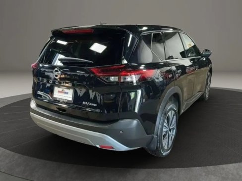 Used 2021 Nissan Rogue SV image 5