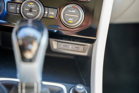 Certified 2023 Volkswagen Jetta SE image 18