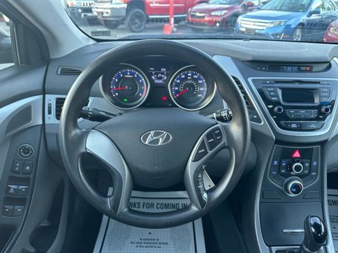 Used 2014 Hyundai Elantra SE image 22