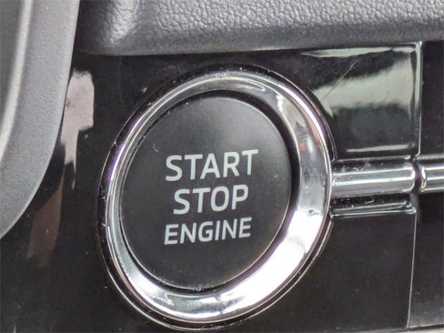 Used 2022 Mitsubishi Outlander SE image 29