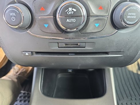 Used 2018 Dodge Journey GT w/ Driver Convenience Group image 32