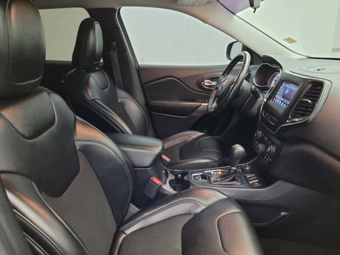Used 2020 Jeep Cherokee Latitude Plus w/ Cold Weather Group image 21