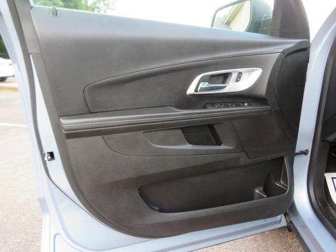 Used 2015 Chevrolet Equinox LS image 19