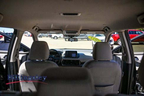 Used 2023 Nissan Rogue SV image 9