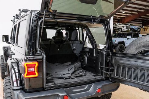 Used 2021 Jeep Wrangler Unlimited Rubicon image 71