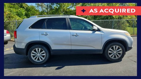 Used 2011 Kia Sorento LX image 1