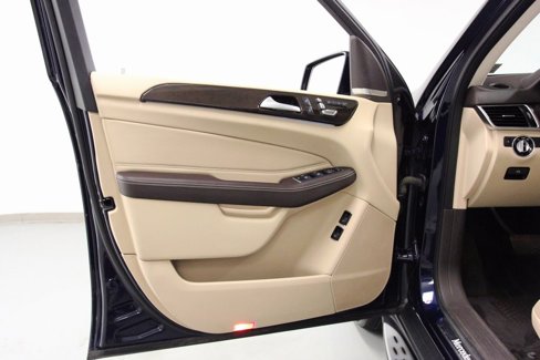 Used 2018 Mercedes-Benz GLS 450 4MATIC image 18
