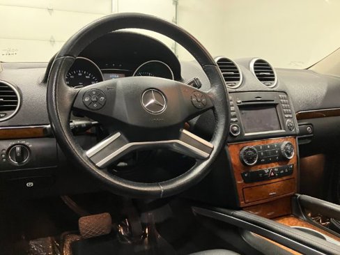 Used 2009 Mercedes-Benz GL 450 4MATIC image 48
