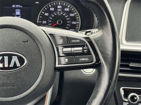 Used 2019 Kia Optima EX image 25