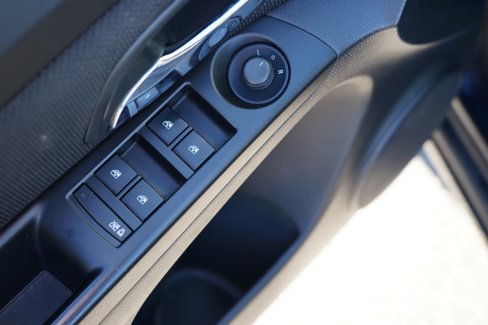 Used 2014 Chevrolet Cruze LT image 16