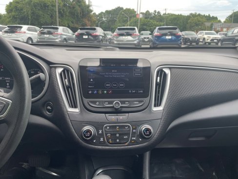 Used 2024 Chevrolet Malibu LT image 18