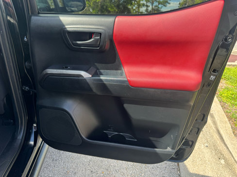 Used 2017 Toyota Tacoma SR5 image 44