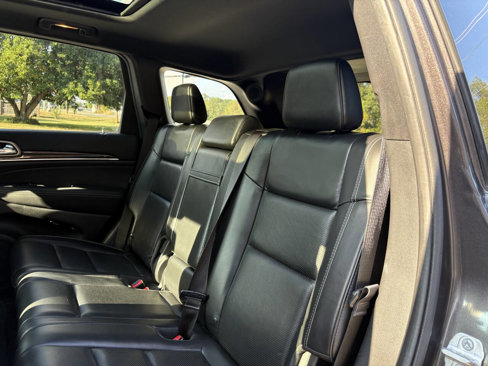 Used 2014 Jeep Grand Cherokee Overland image 24
