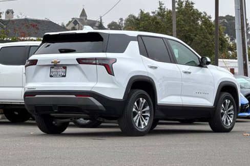 Used 2025 Chevrolet Equinox LT image 4
