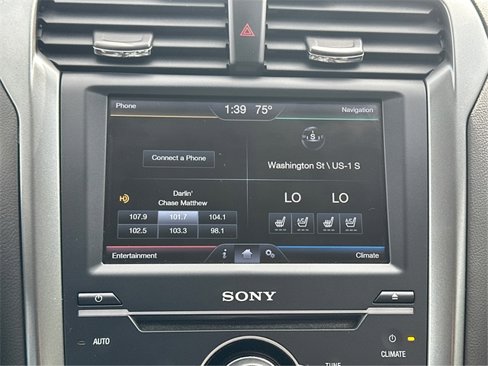 Used 2014 Ford Fusion Titanium image 17