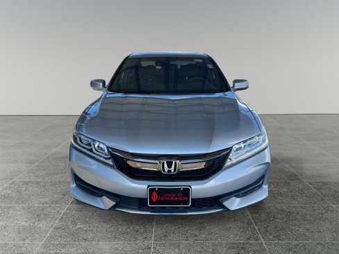 Used 2017 Honda Accord EX image 2