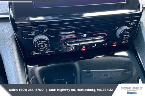 Used 2023 Jeep Grand Cherokee L Laredo image 23