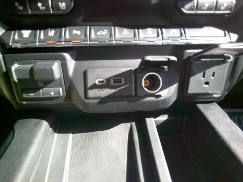 Used 2020 Chevrolet Silverado 3500 LTZ w/ LTZ Premium Package image 17