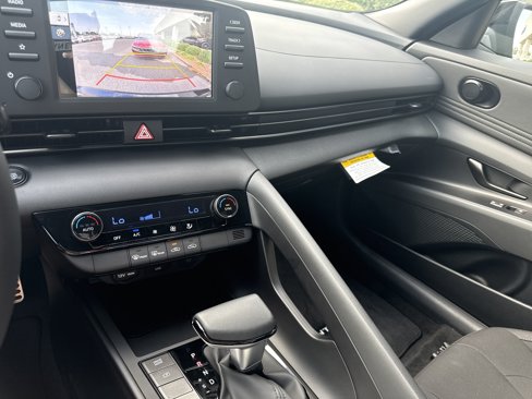 New 2025 Hyundai Elantra Sport image 9